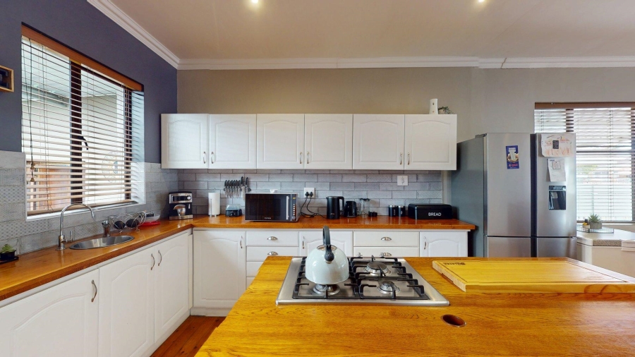 3 Bedroom Property for Sale in Newton Park Eastern Cape